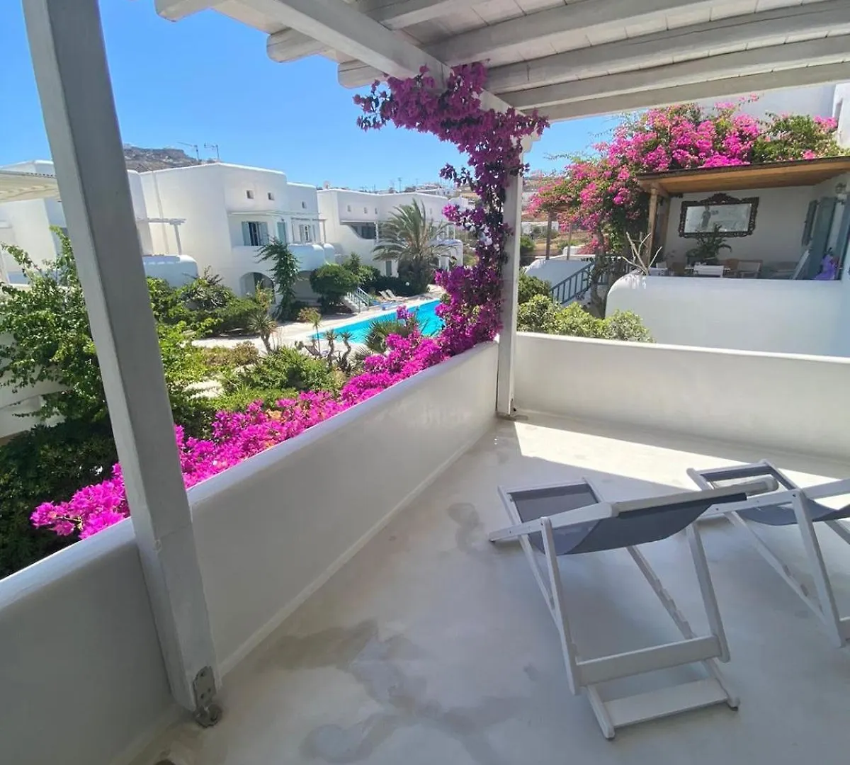 Mykonian Style W Shared Pool Houses & Nighttime Security Guard Ornos  Appartement