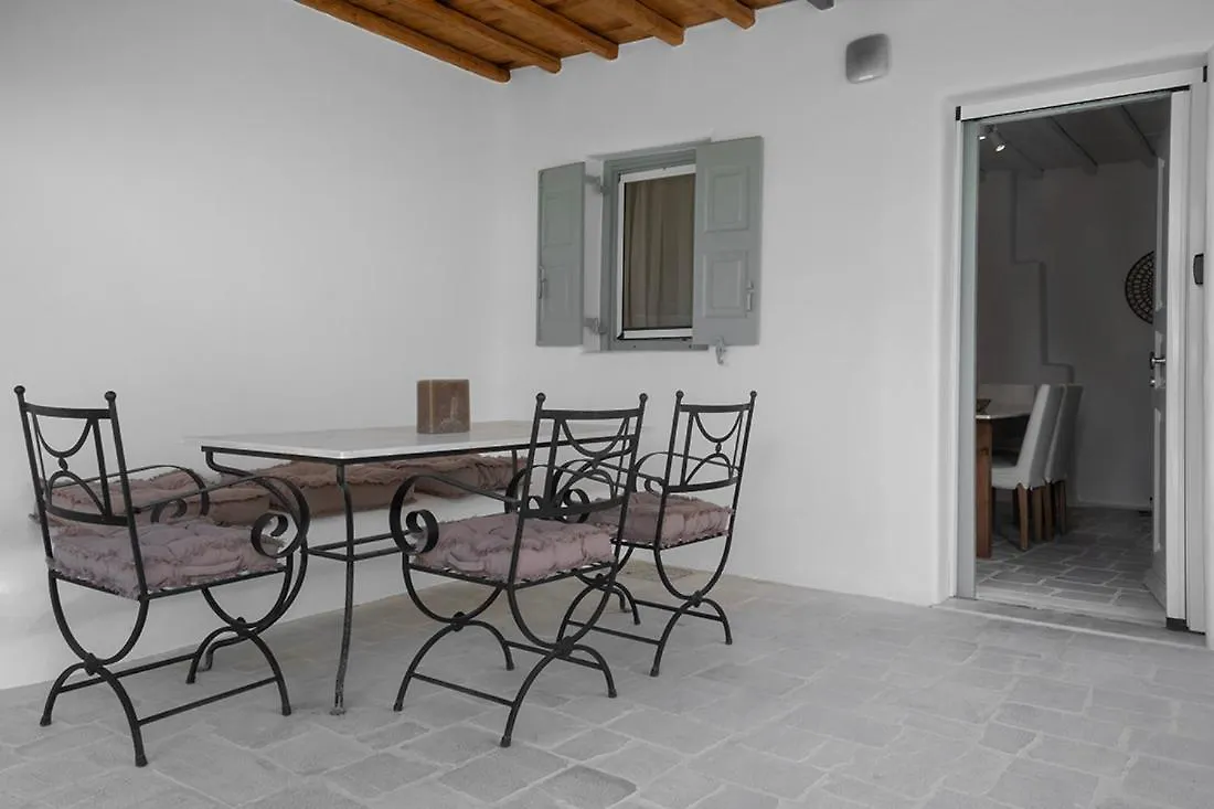 Mykonian Style W Shared Pool Houses & Nighttime Security Guard 奥诺斯 0*,  希腊
